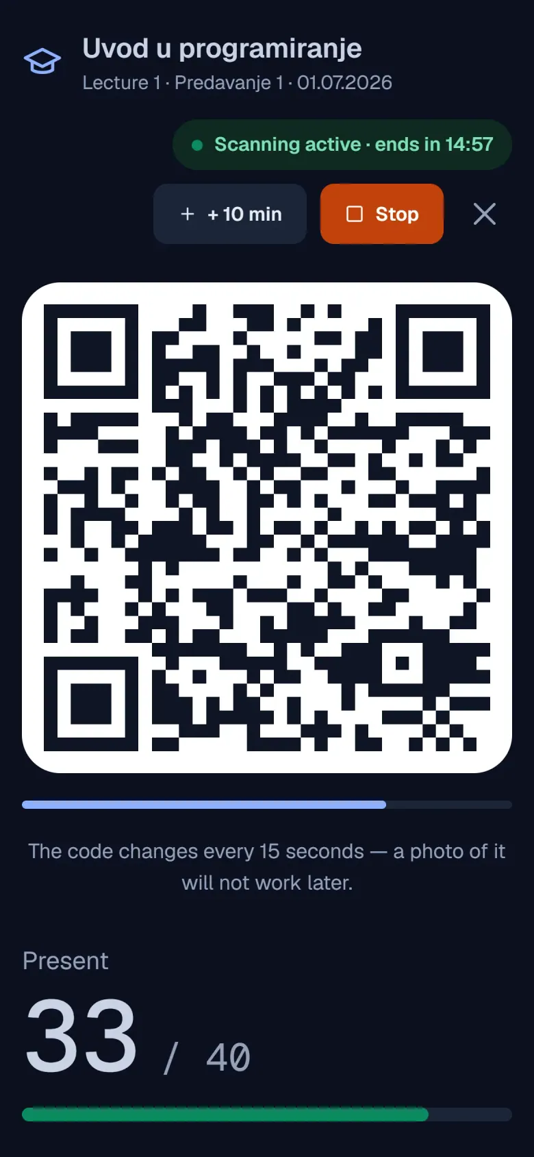 Anwesenheits-QR-Code im Vollbild auf dem Handy